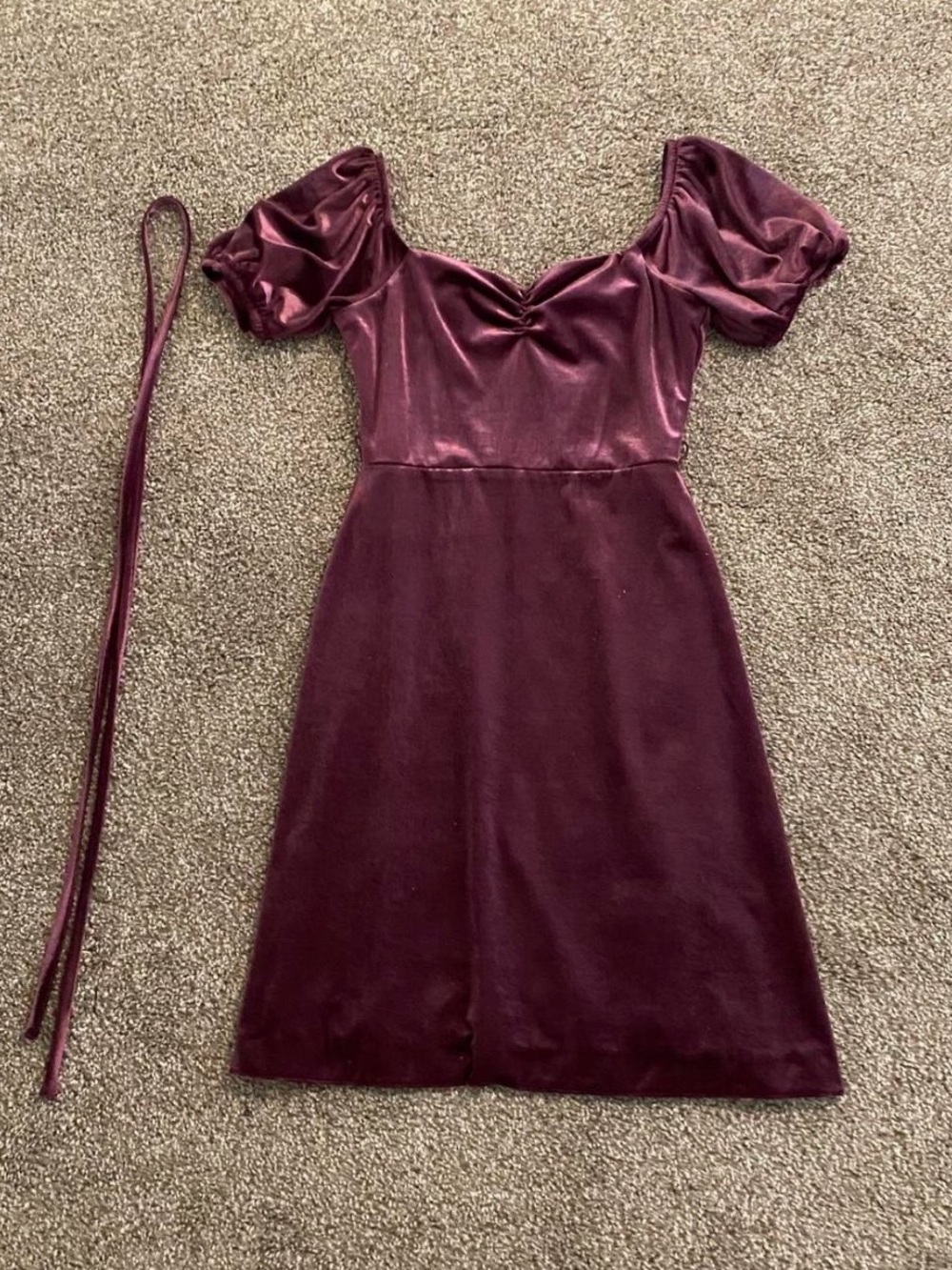 Kids Velvet Puff Sleeve Burgundy Dress